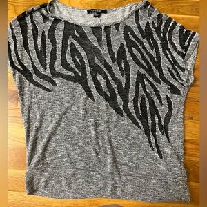 Forever 21 women’s knit sweater short sleeve Large Used